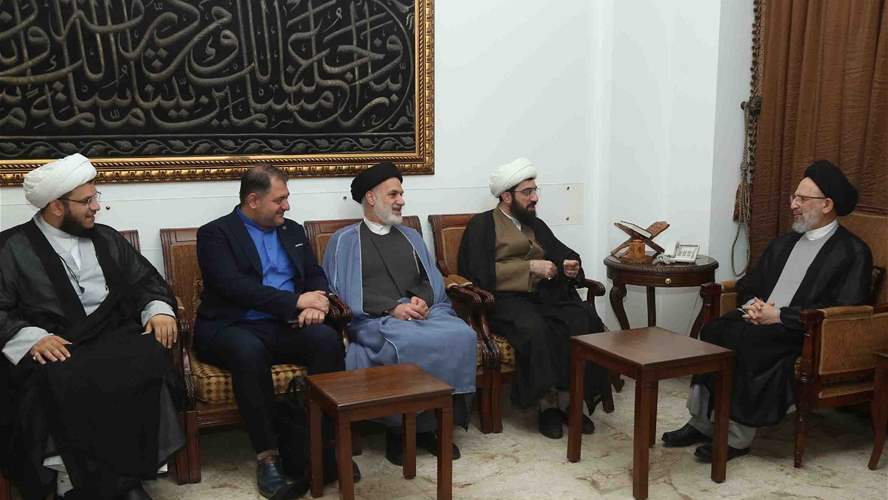 العلامة فضل الله  استقبل وفد المجمع العالمي لأهل البيت (ع) 